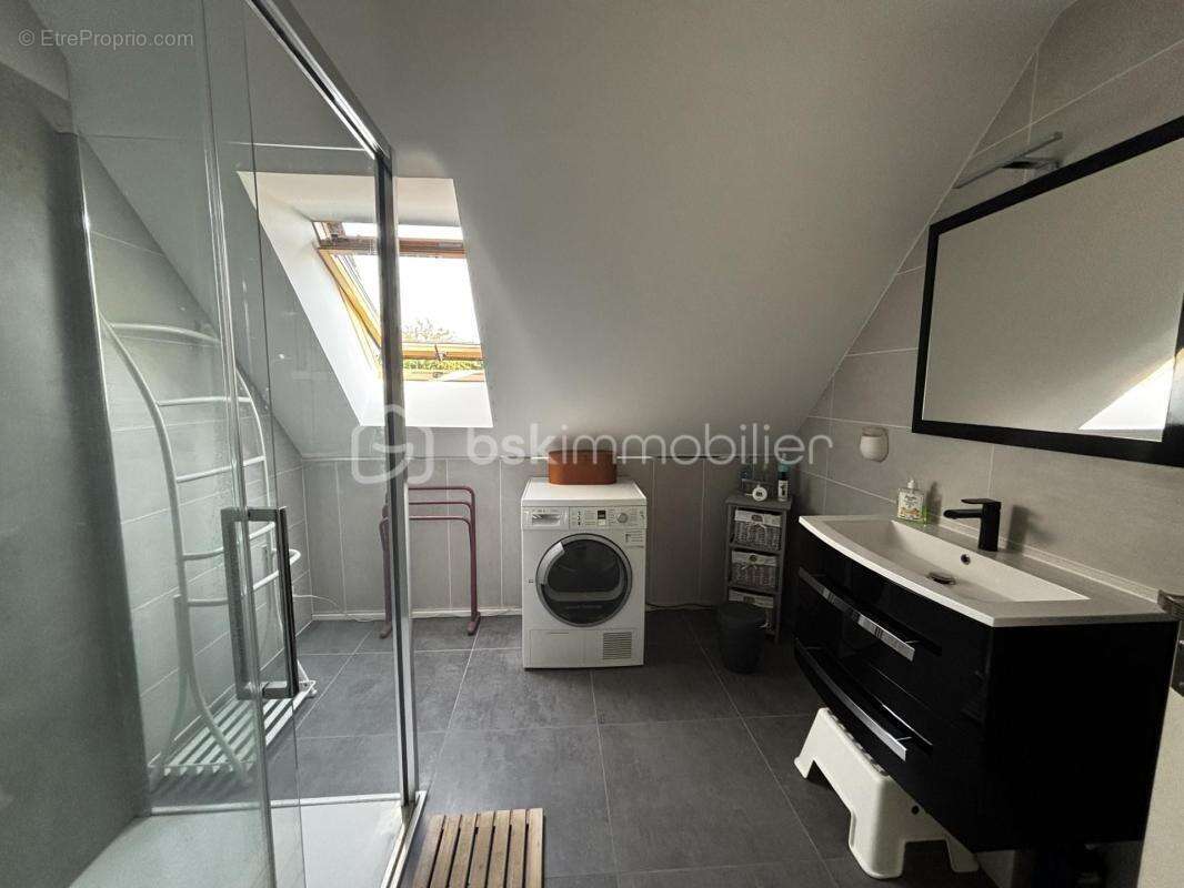 Maison individuelle 155 m² 6 pièces à Aubry-du-Hainaut - photo 10