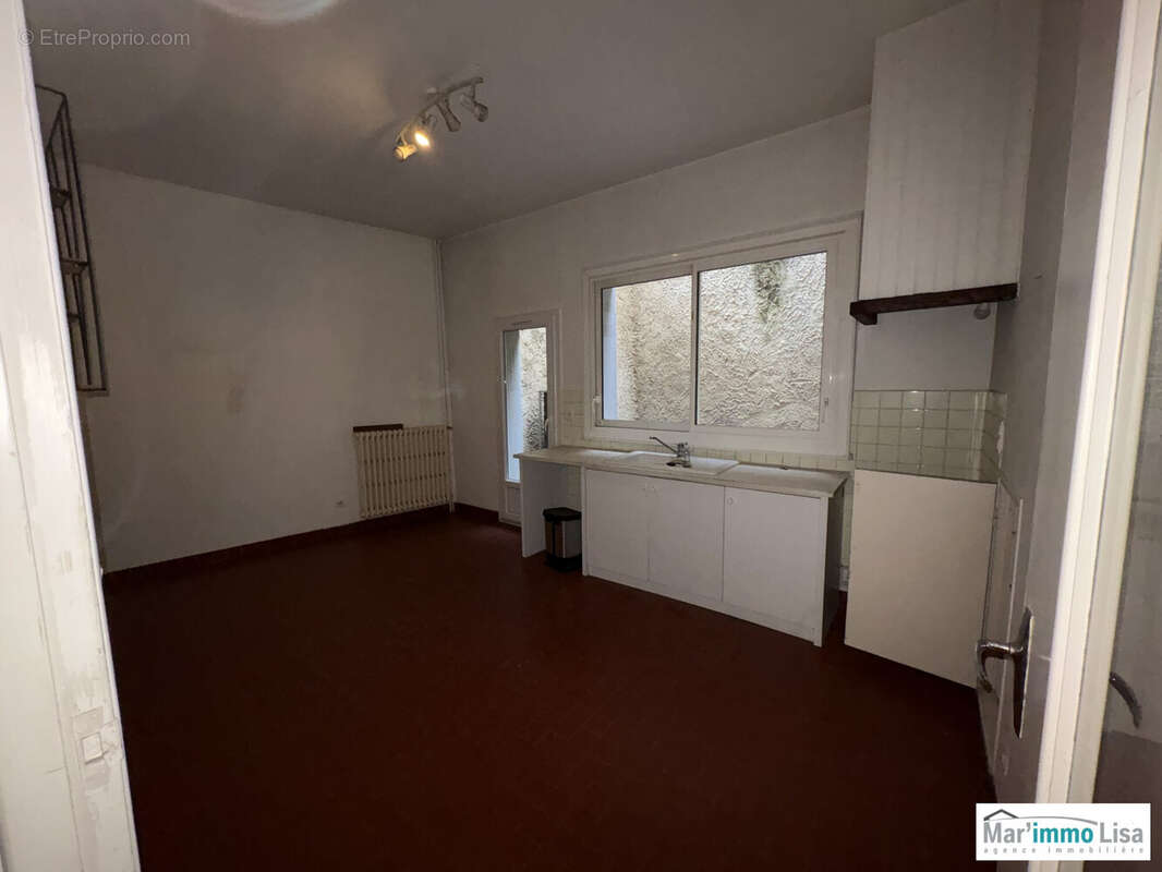 Maison 230 m² à Courthezon  - photo 5