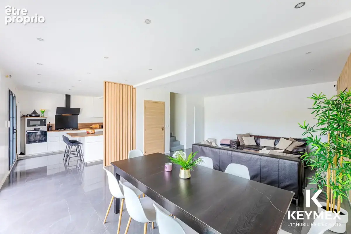Jouy-le-moutier village maison 2022 ,162 m²,8 piéces,5/6 chambres jardin plat 450 m² - photo 7