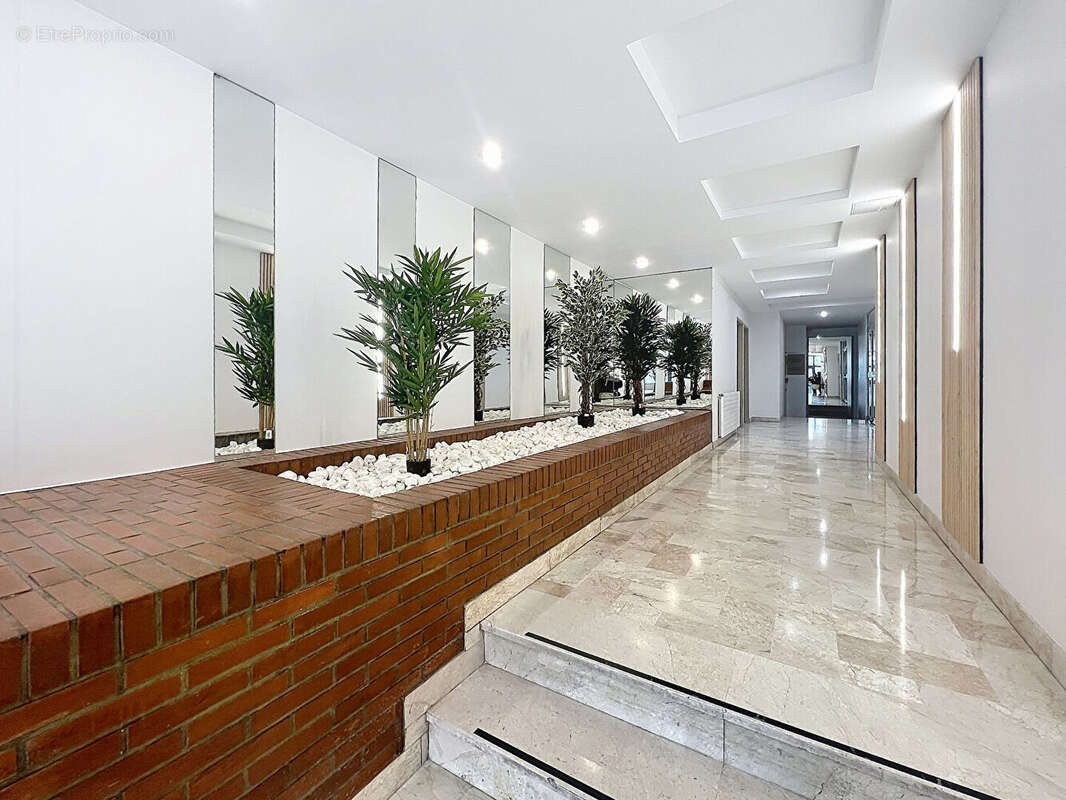 Appartement à SURESNES