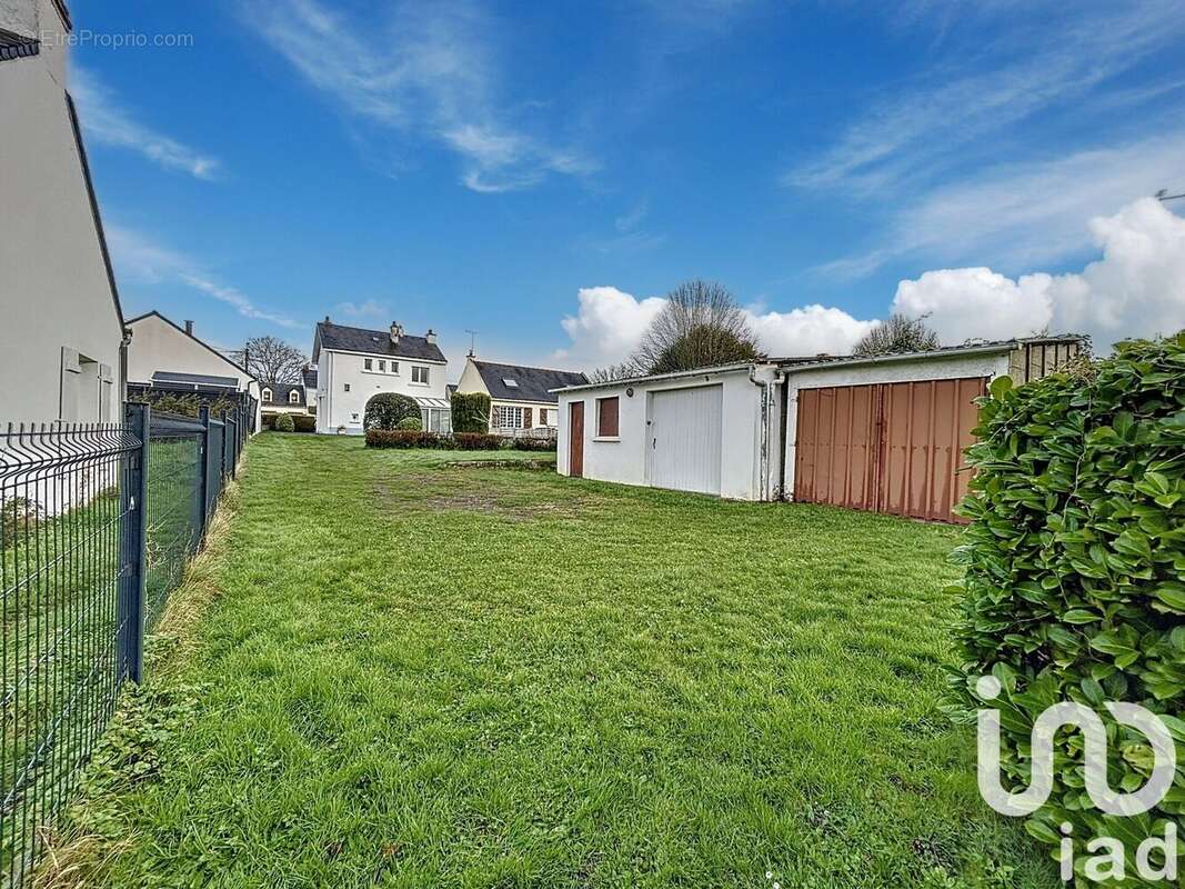 Photo 3 - Terrain à LA CHAPELLE-LAUNAY