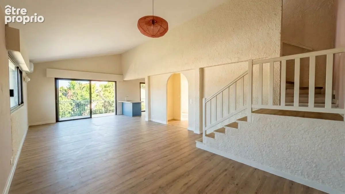 Appartement 4 chambres rénové avec jardin, double garage et vue Canigou - photo 6