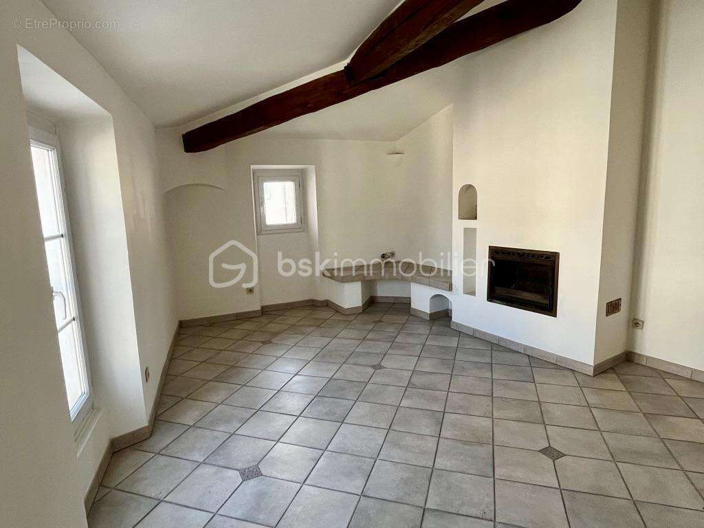 Charmant appartement T4 de 81 m2 en duplex au cœur de Roquebrune-sur-Argens - photo 2