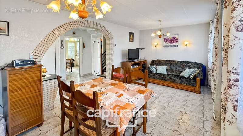 Maison f5 - somain (59490) - nord - 90 m² habitables - terrain 230 m² - garage - 4 chambres - photo 4