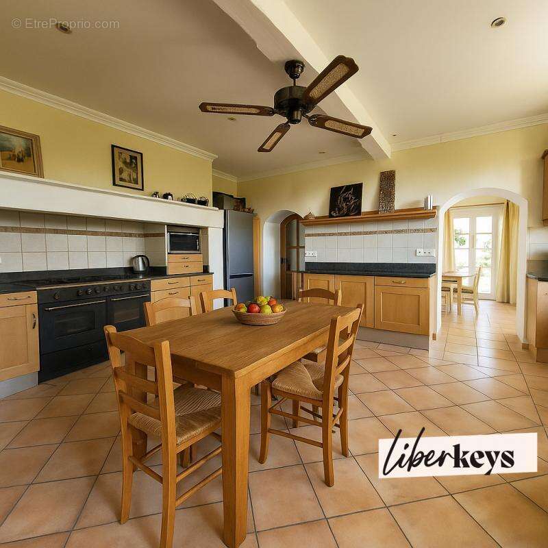 Maison à LISLE-SUR-TARN