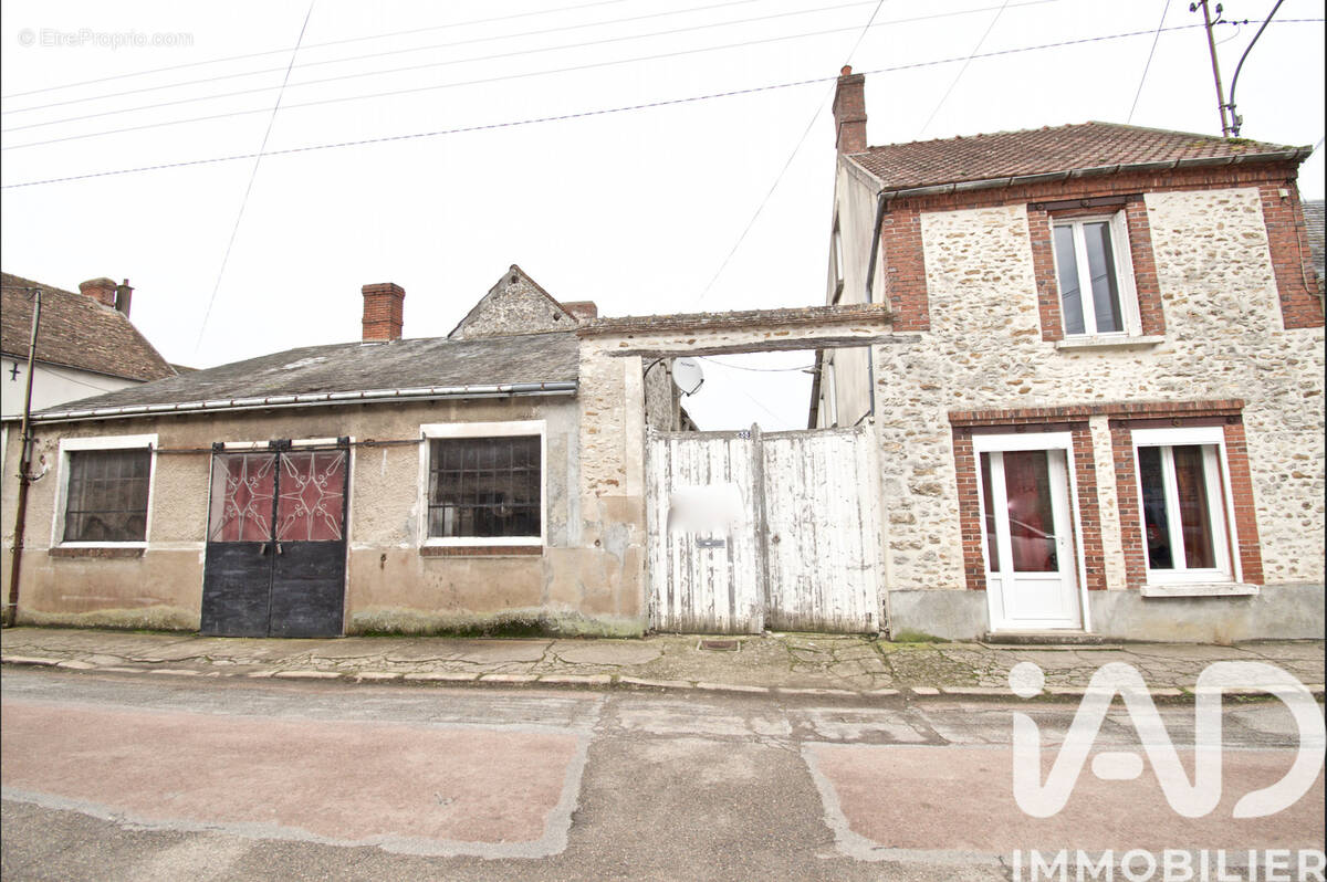 Photo 1 - Maison à MEROBERT