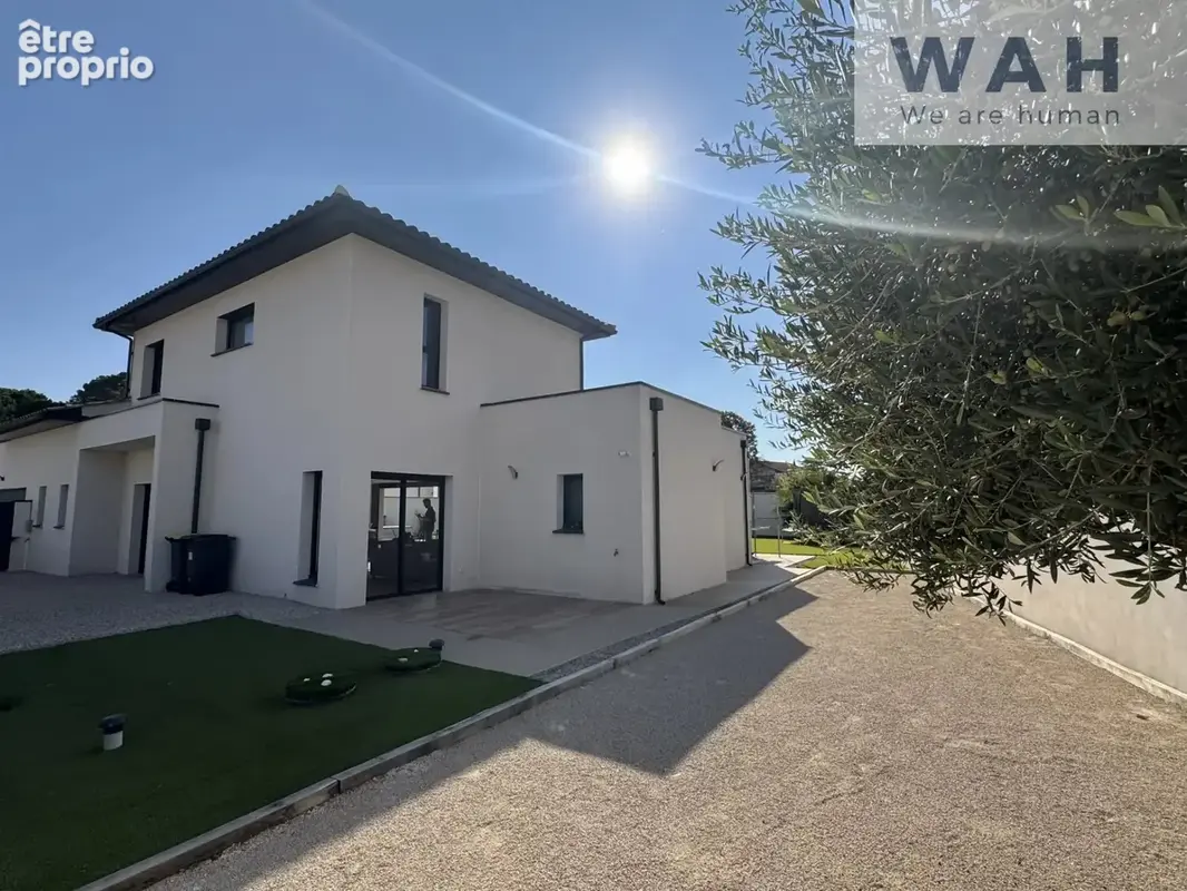 Villa contemporaine récente avec piscine, 5 chambres et jard - photo 21
