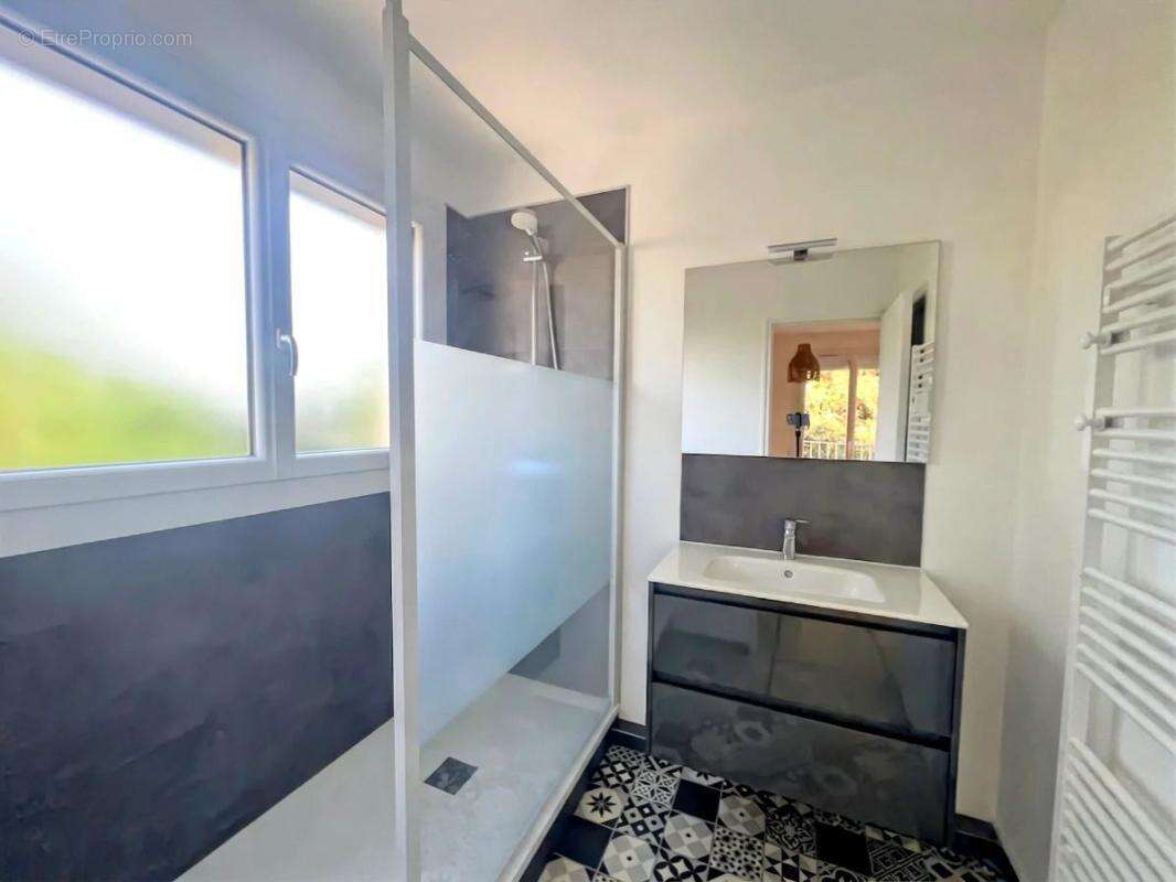 A Vendre à Jard-sur-Mer - Appartement 50 m²  À deux pas du centre ville et de la plage - photo 9