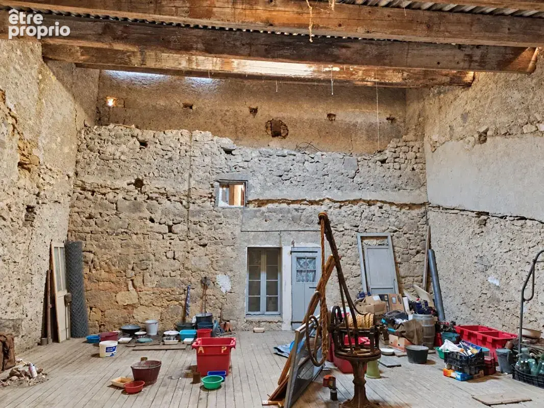 Ouveillan, coeur de village : maison de 118 m² avec grange - garage de 160 m² et grenier aménageable - photo 15