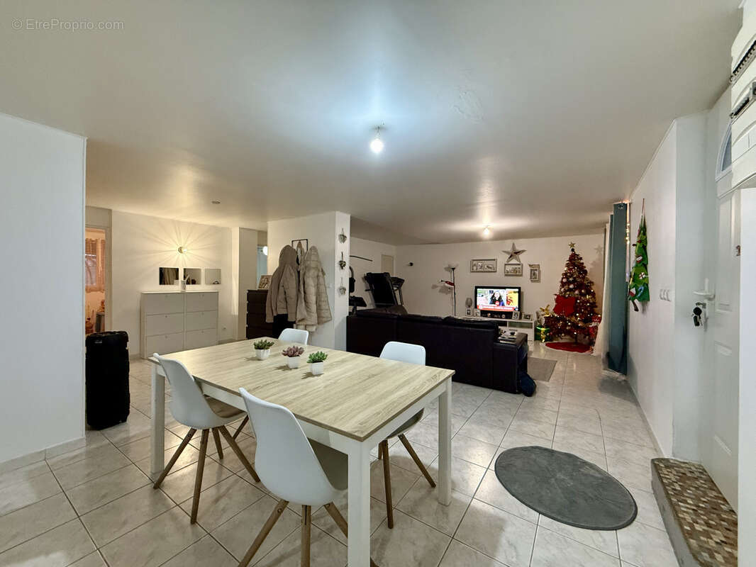 Appartement à SAINT-LYS