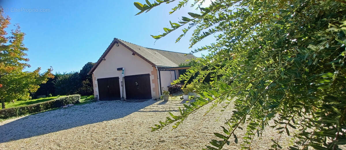 Maison à BOURBON-L&#039;ARCHAMBAULT