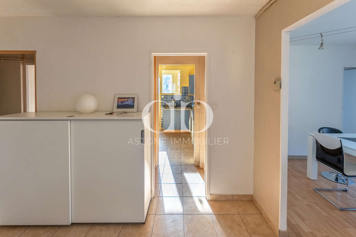 Appartement à CARNOUX-EN-PROVENCE