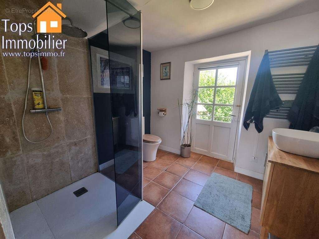 Charmante maison de village rénovée  102 m² habitables avec jardin et dépendances - photo 10