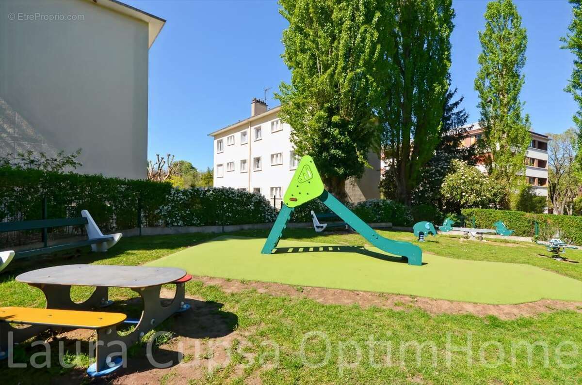Sceaux - 8 min rer - 3/4 p - 65,67 m² - balcon - dernier etage - cave - parking libre dans residence fermee - photo 19
