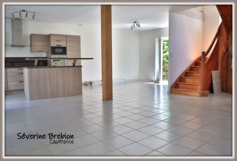 Maison rénovée, 3 chambres, terrain, garage VISCOMTAT (63) - photo 8