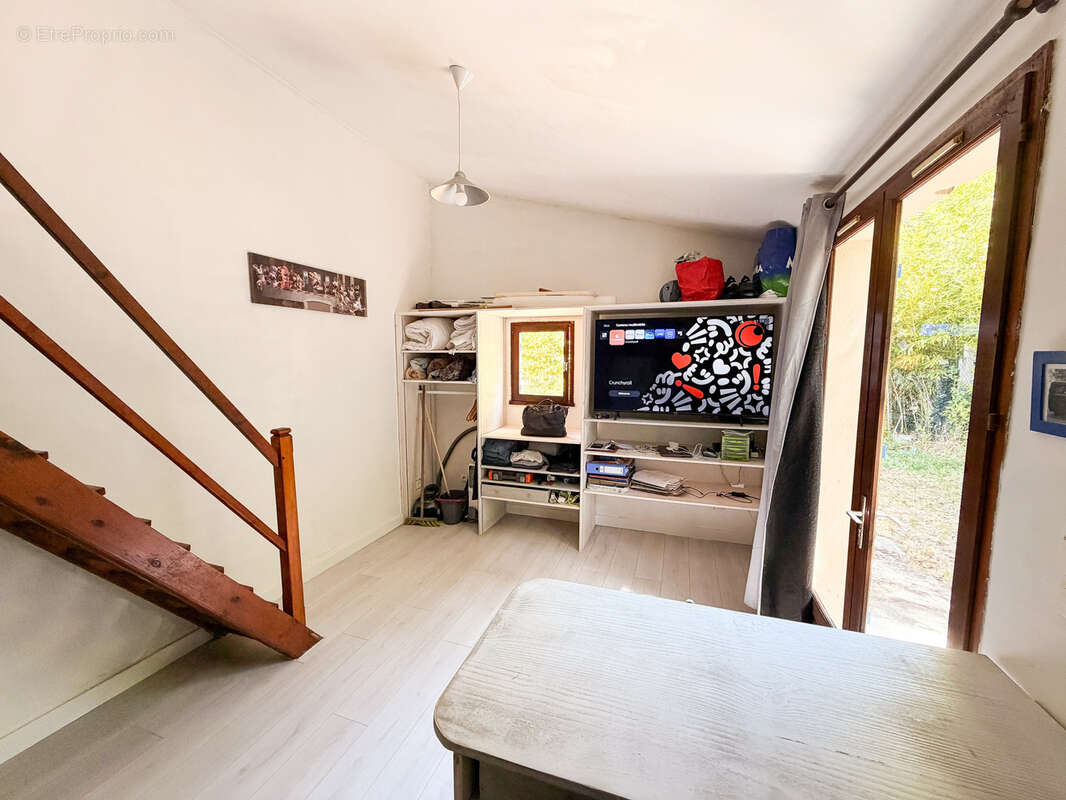 Joli studio avec jardin - photo 2