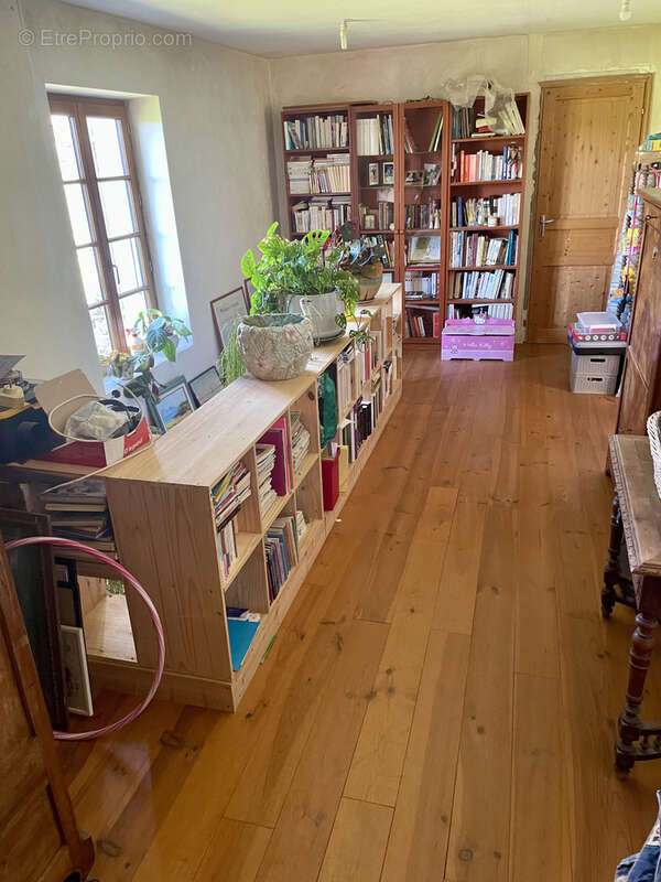 Maison à LES NOUILLERS