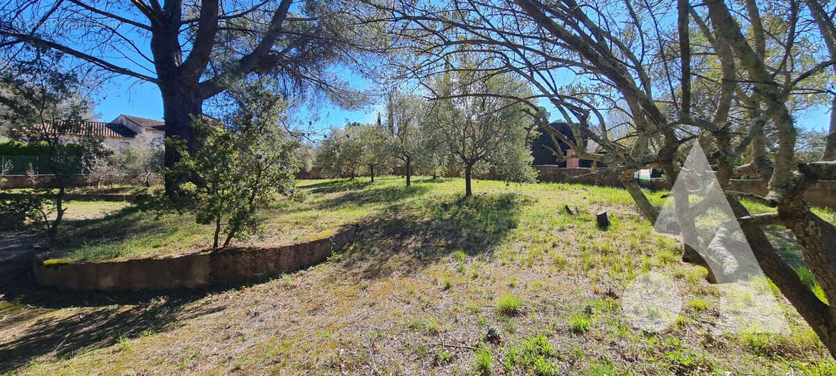 Terrain à vendre sur la commune de Salernes - 952m² PERMIS accepté et purgé - photo 6