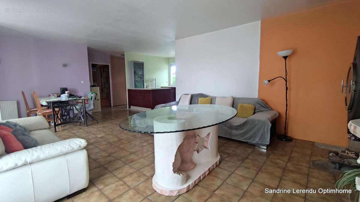 BARENTIN – Maison familiale de plain-pied, 5 chambres, toiture récente et jardin paysager - photo 6