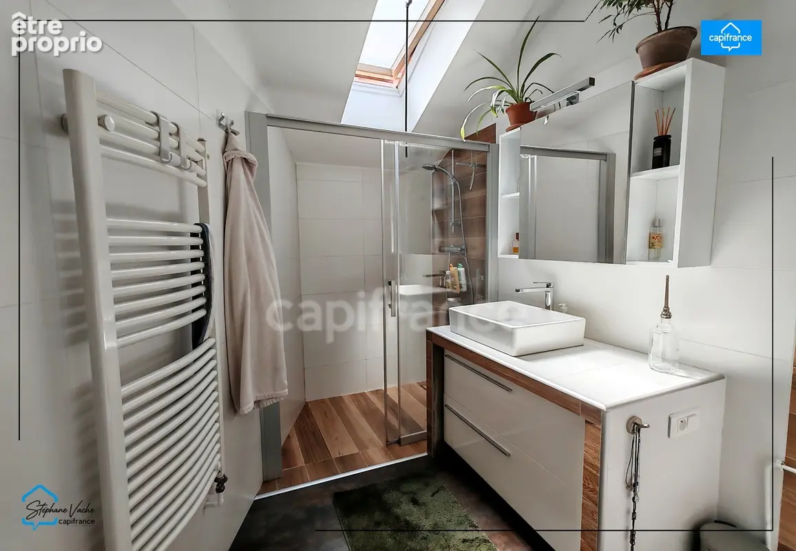 – Maison de ville atypique esprit loft avec garage,  Bas Cours Fauriel - photo 12