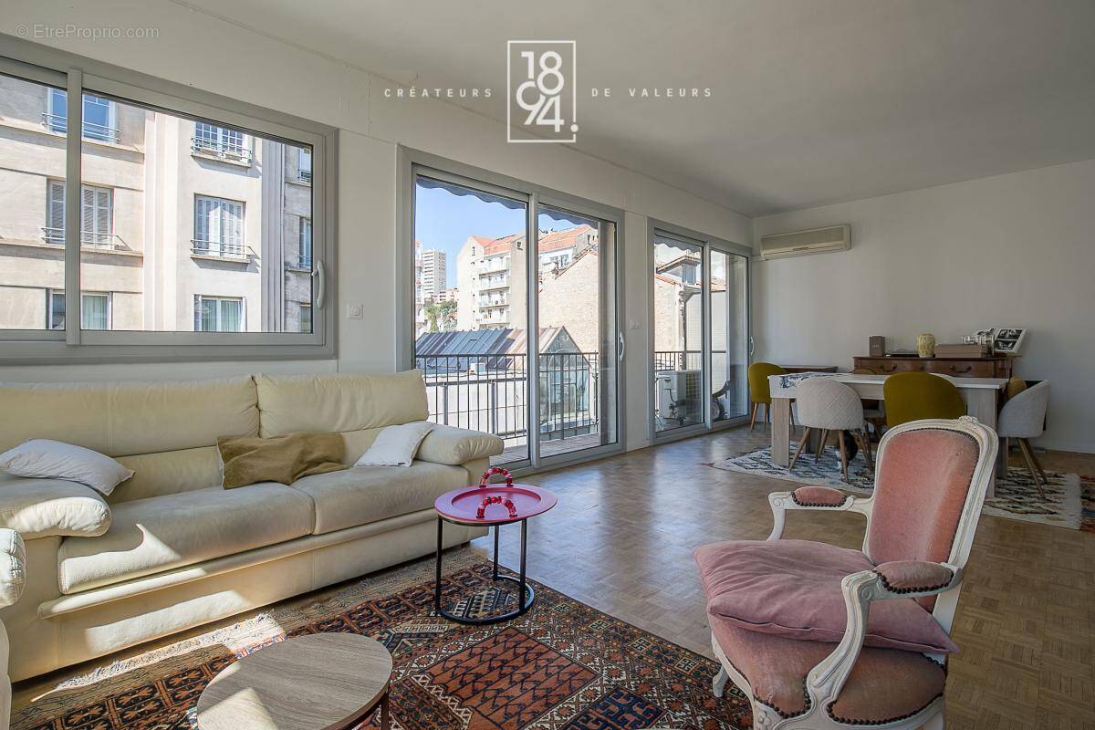 Appartement à MARSEILLE-8E