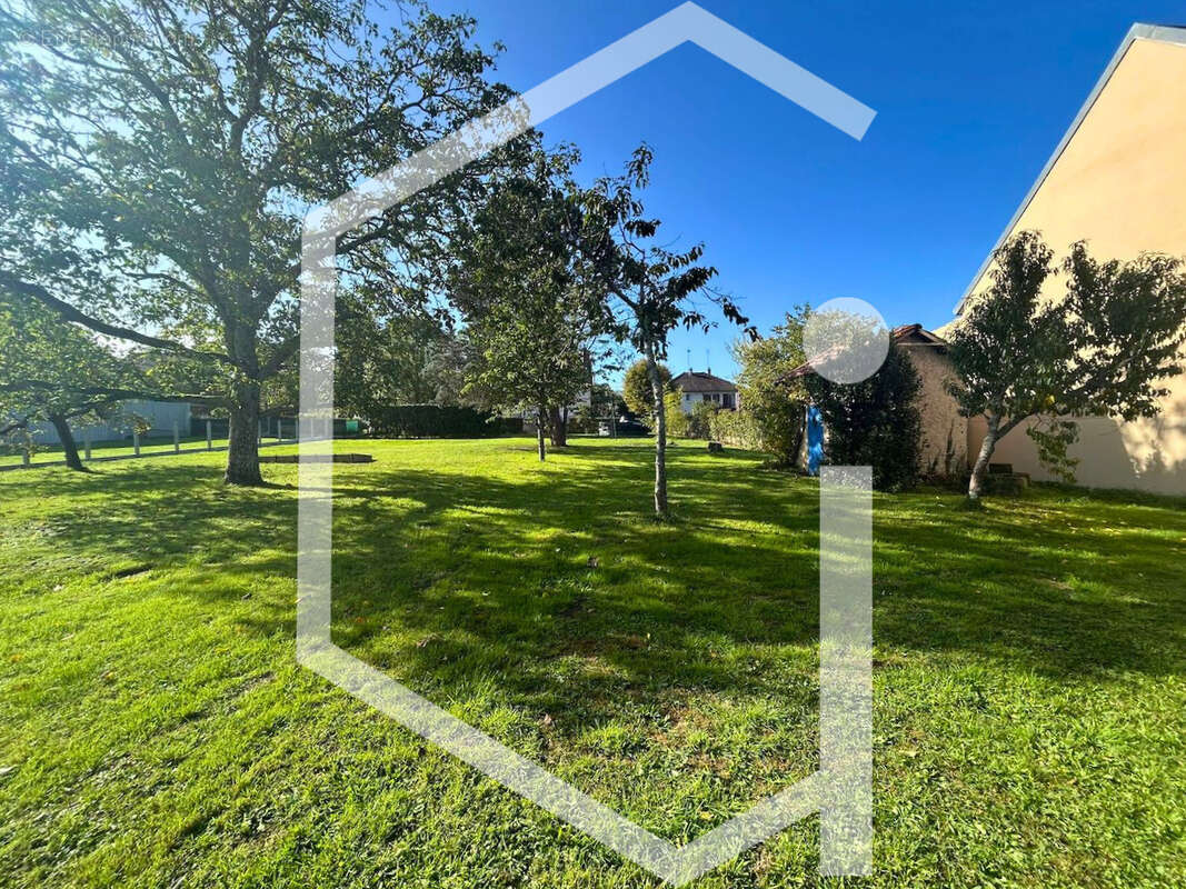 Maison à COSNE-COURS-SUR-LOIRE