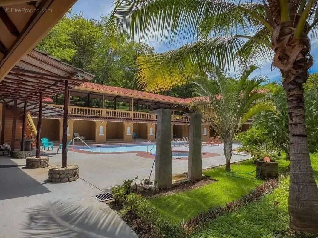 Commerce à CARENTAN