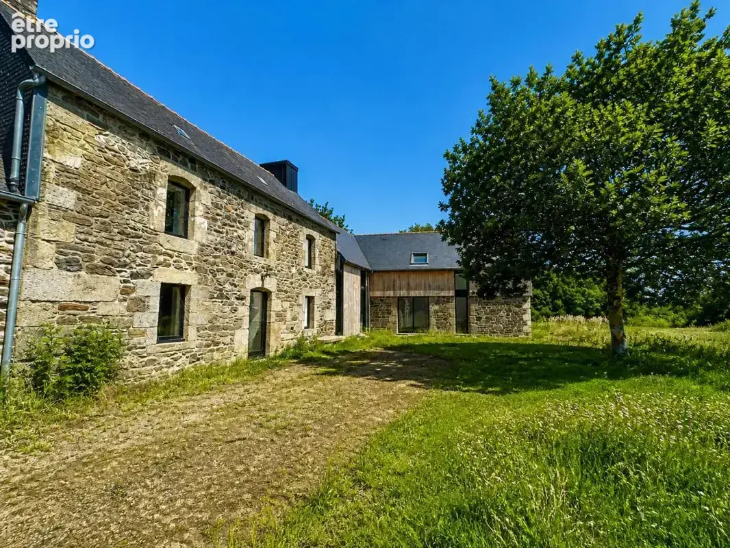 Maison de 7 pièces de 184 m² à Gurunhuel - photo 3