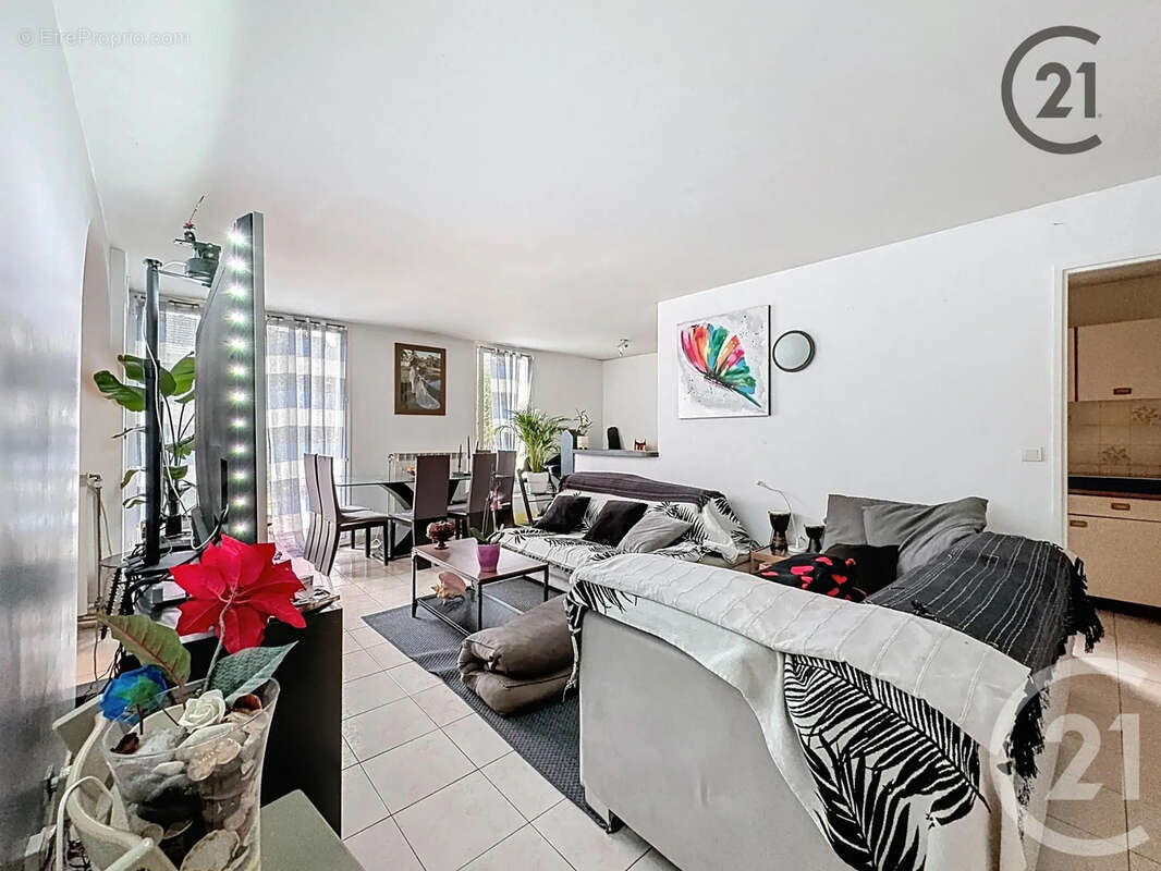 Appartement à NANDY