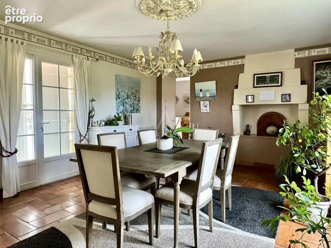 Ensemble immobilier de caractère avec vue panoramique  sud Angoulême - photo 8