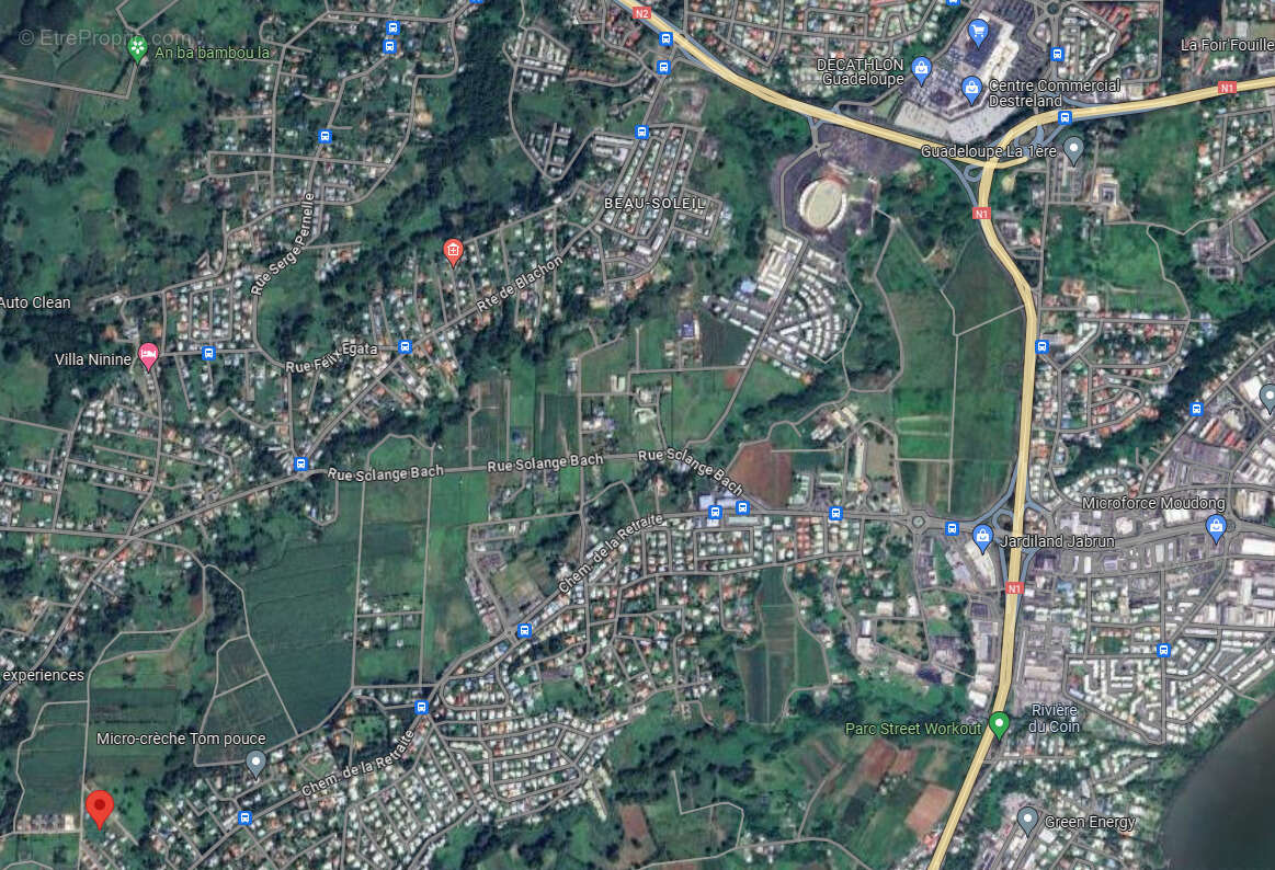 Maison à BAIE-MAHAULT