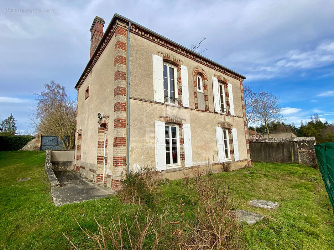 Maison à MONTCRESSON