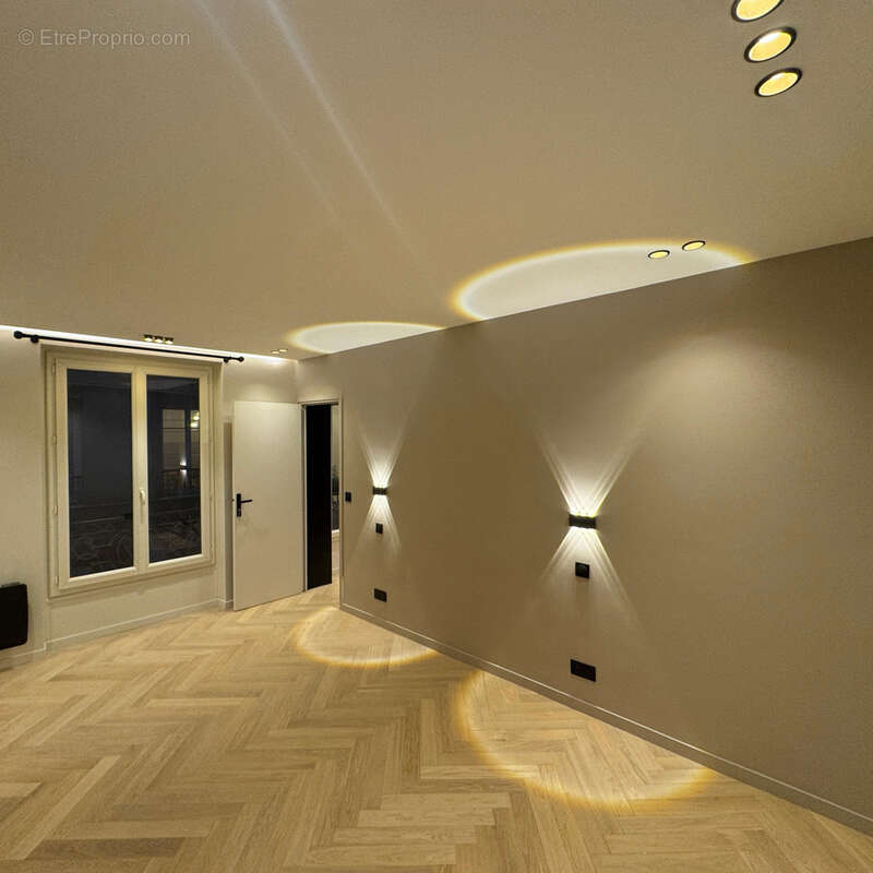Appartement à PARIS-9E