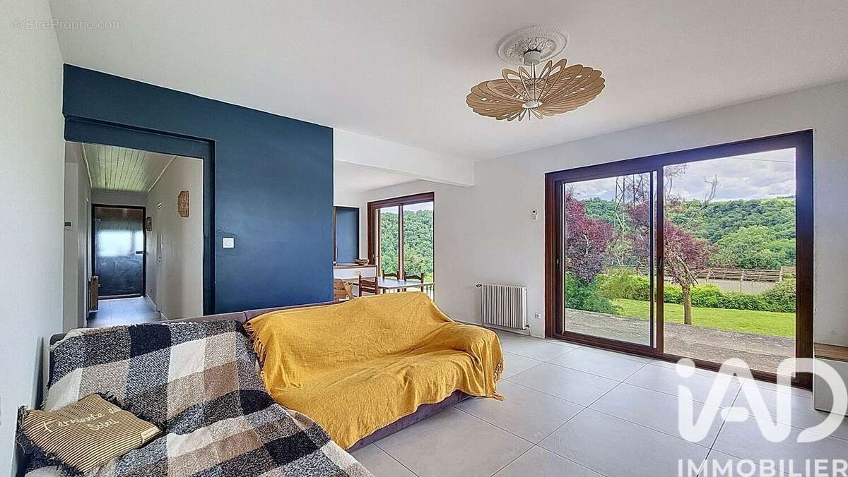 Photo 2 - Maison à CHAUSSAN