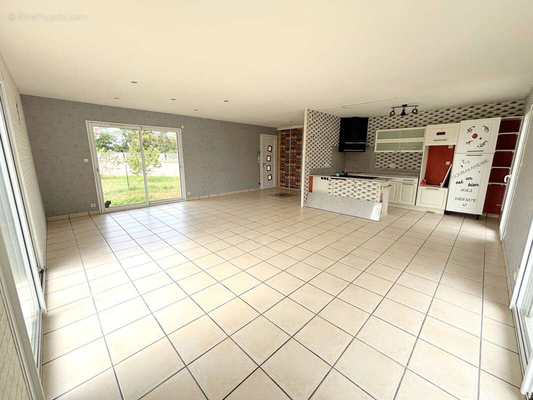 Maison à ANDREZIEUX-BOUTHEON