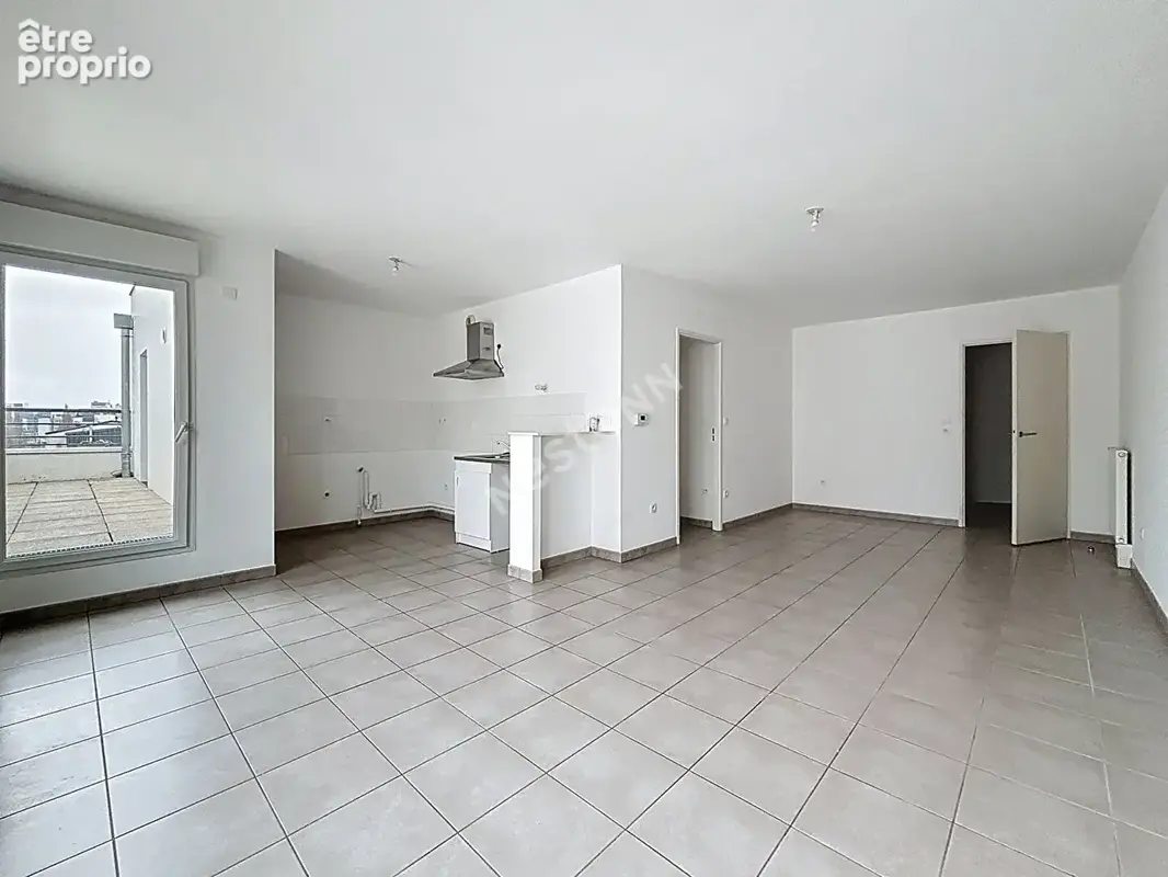 À vendre : Appartement 3 pièces à Rezé avec box et cave - secteur Pont Rousseau - photo 2