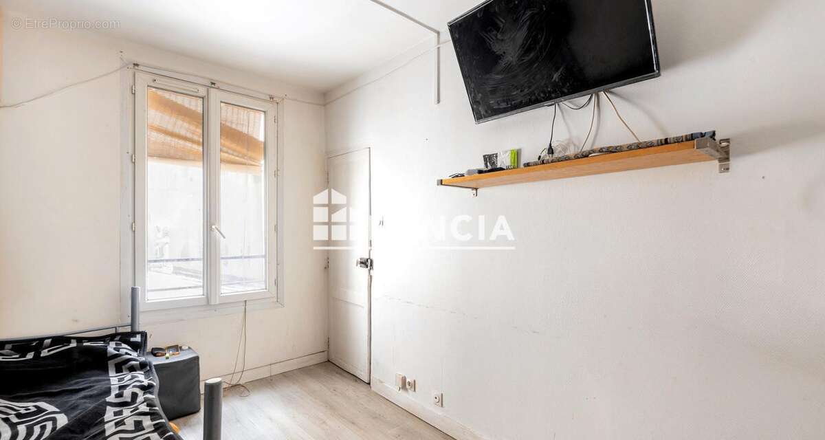 Appartement à PARIS-10E