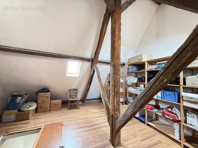 Maison à CHATELLERAULT