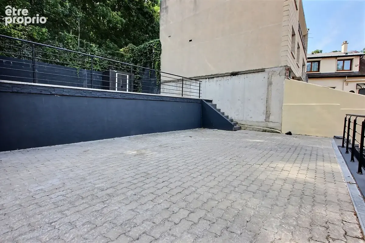 Pantin  maison familiale de 117 m² avec deux terrasses - photo 2