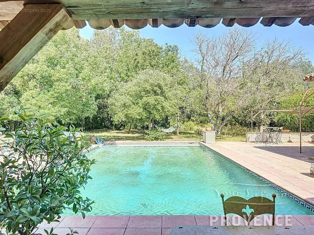 Maison à LE CANNET-DES-MAURES