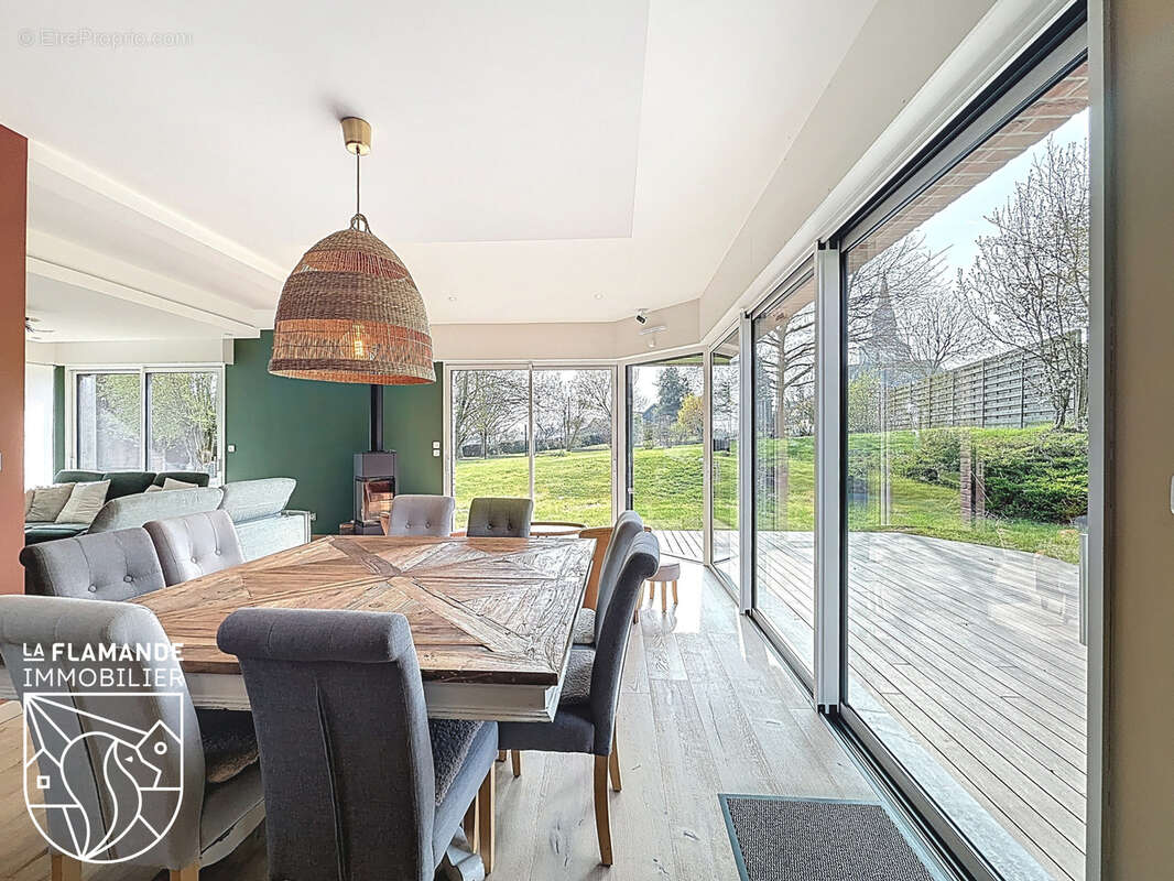 Maison d’architecte contemporaine sur terrain constructible de 2 500 m2 - photo 26