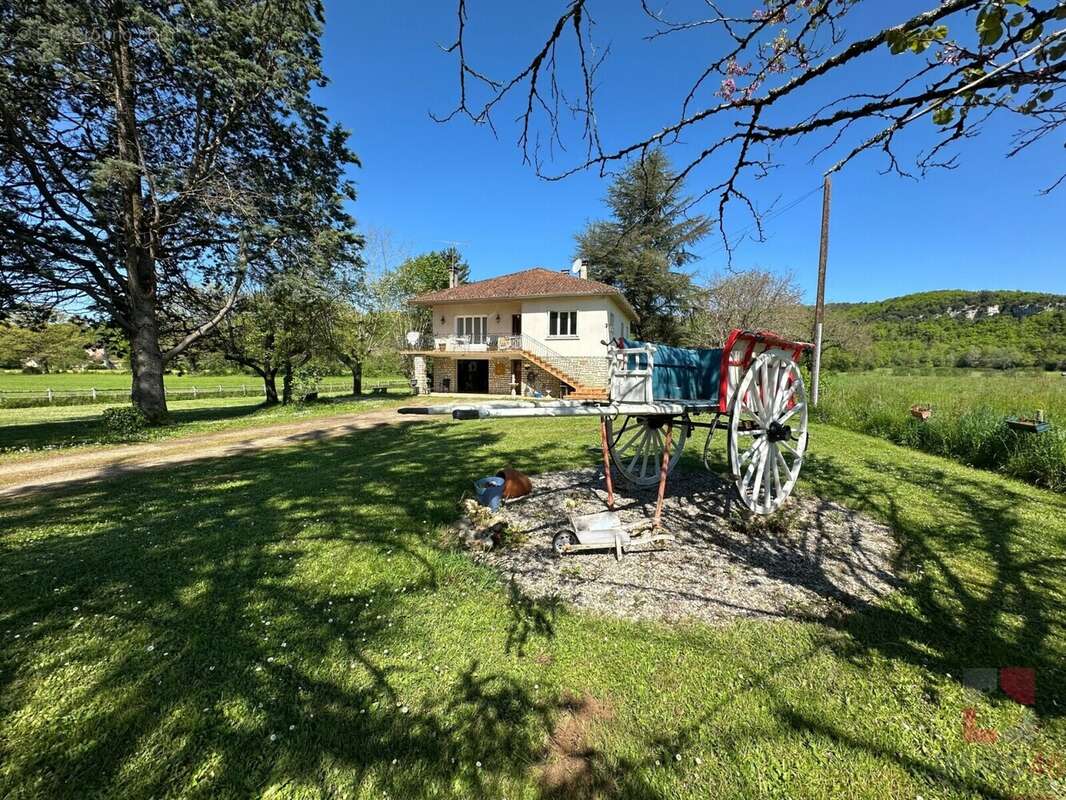 Maison à MONTCABRIER