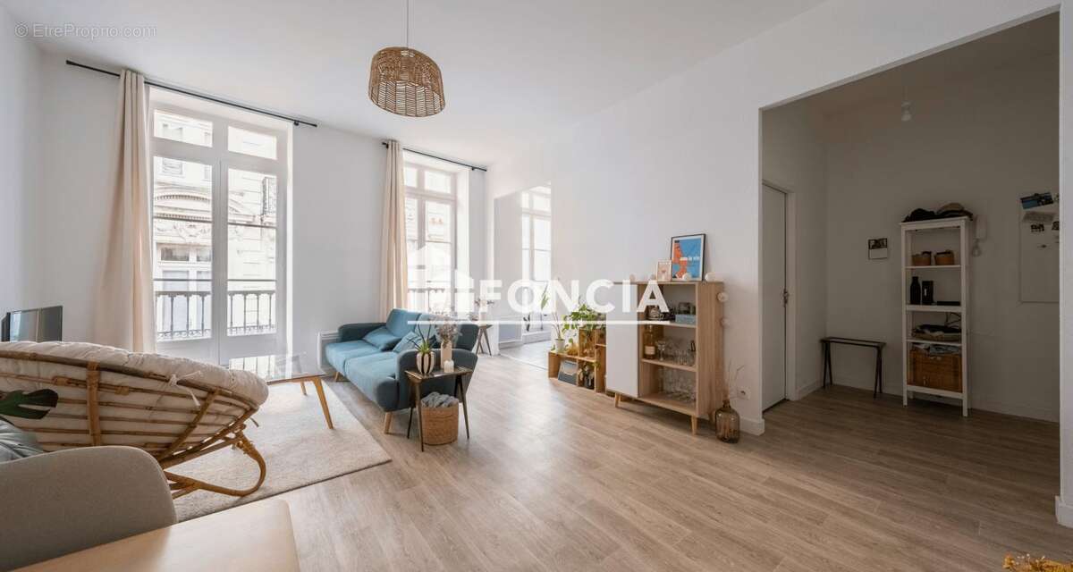 Appartement à BORDEAUX
