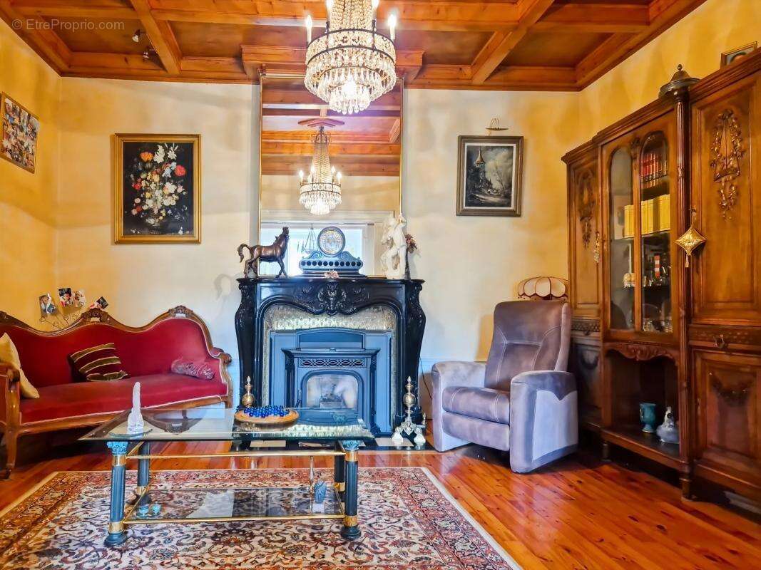 Maison à SAINT-ANTHEME