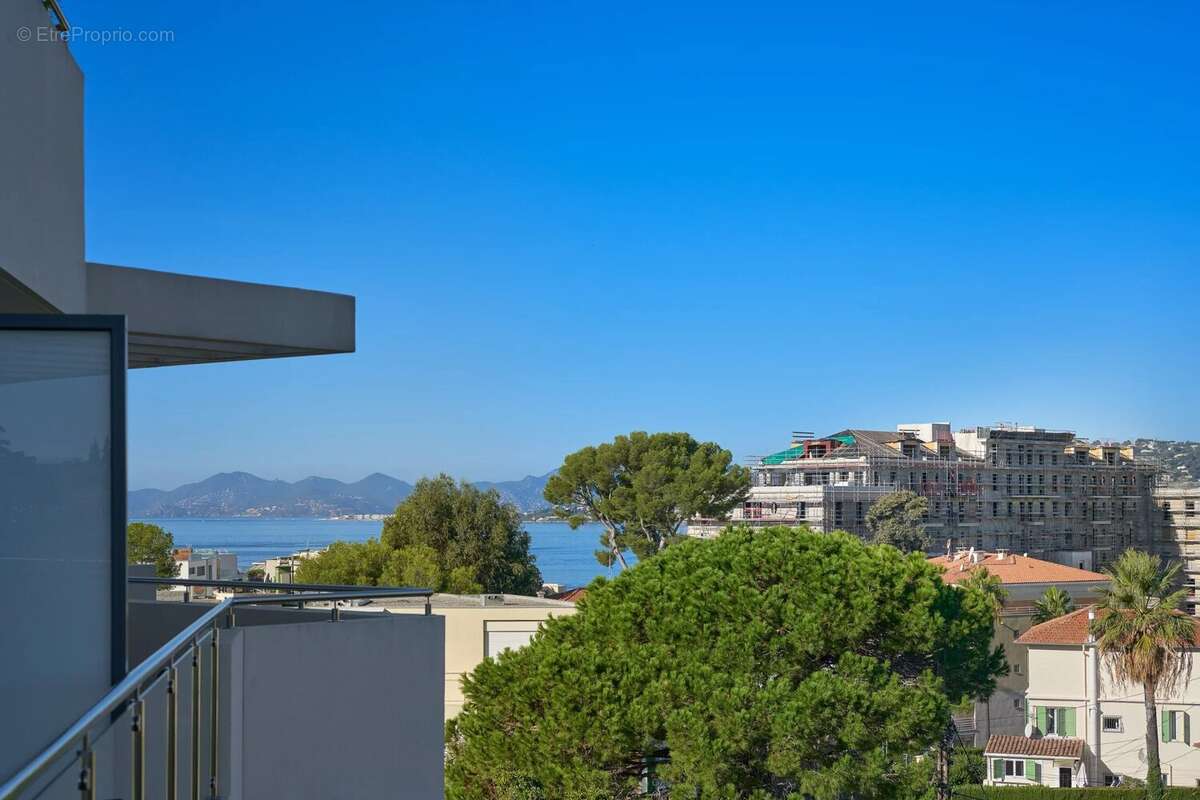 CAP D'ANTIBES -  Sous offre - Penthouse de 185m² dans résidence d'exception - E42 - photo 13