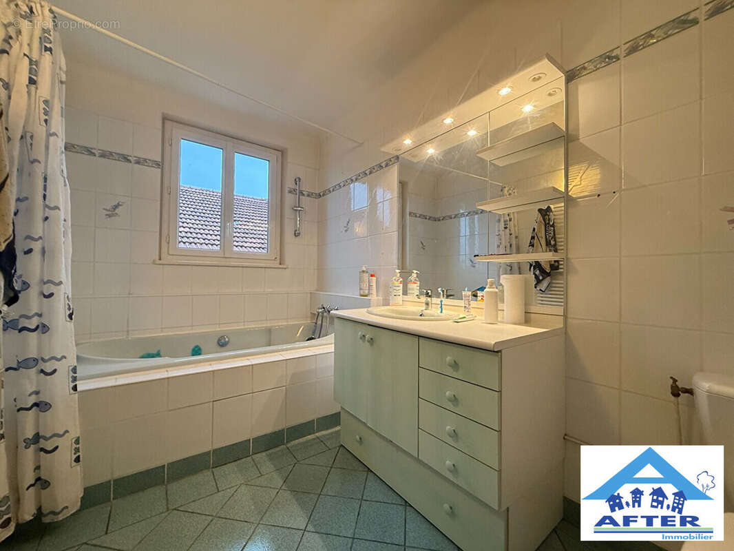 Maison à DAMELEVIERES