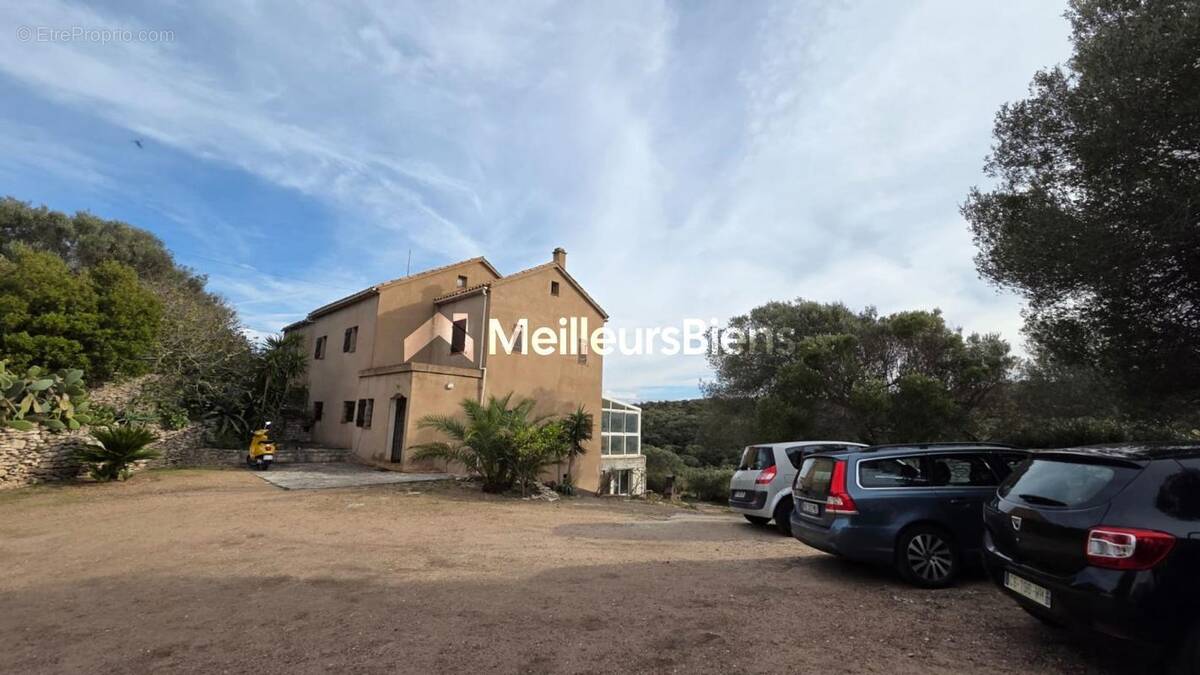 Maison à BONIFACIO