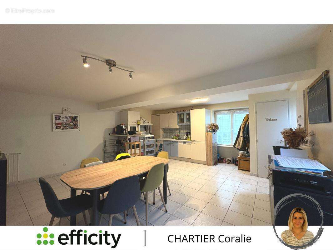 Maison à LA ROCHE-RIGAULT