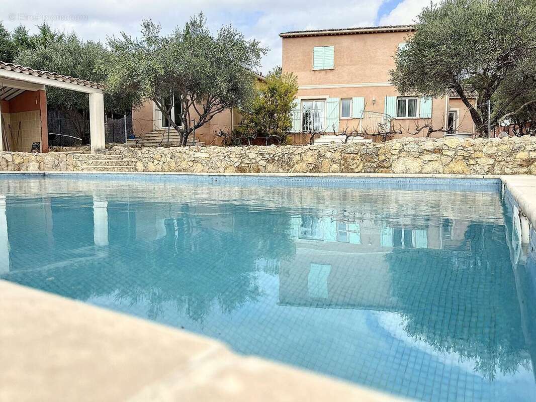 Maison à LORGUES