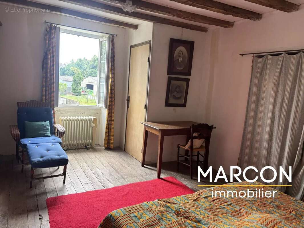 Maison à ARNAC-LA-POSTE